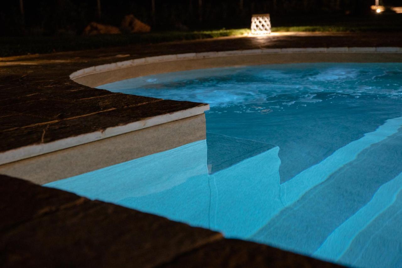 Trulli Margherita, Intera Struttura Per Il Tuo Relax 弗兰卡维拉丰塔纳 外观 照片